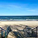 Opal - Ul. Grunwaldzka Przy Plaży * Pobierowo