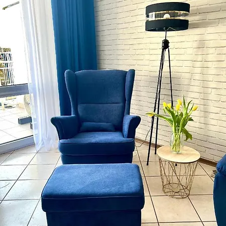 Opal - Ul. Grunwaldzka Przy Plazy Pobierowo