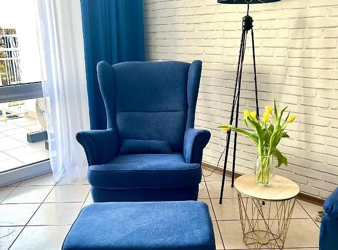 Opal - Ul. Grunwaldzka Przy Plazy Pobierowo